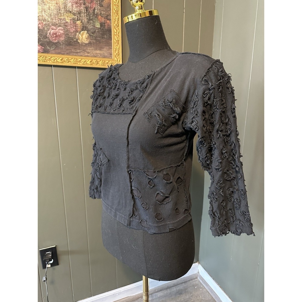 Christina Vintage Black 3/4 Sleeve Textured Top‎ Blouse Distressed - Picture 2 of 7